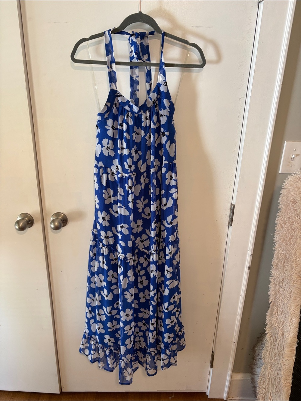 Who What Wear Blue and White Floral Halter Dress